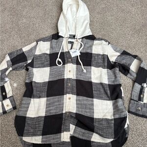 American Eagle Outfitters Cream and Black Plaid Hoodie
